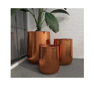 Maceta de cobre puro decorativa para el hogar con juego de diseño estándar de 3 macetas de forma redonda recubiertas de color al precio más bajo - Product Image 1