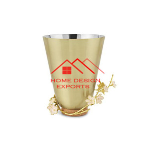 Maceta y jarrones de metal con acabado en oro rosa 2025 a precio mayorista - Product Image 1