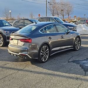 Audi S5 Sportback 3.0T quattro Premium Plus 2024 d'occasion en excellent état - Product Image 2