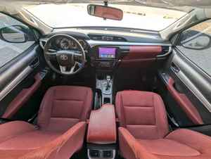 Toyota Hilux SR5 2024 Nueva/Usada en Venta - Product Image 3