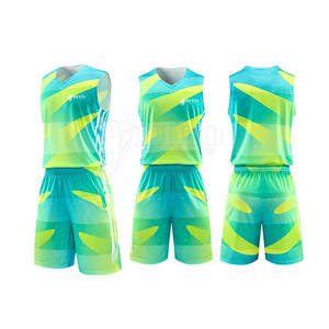 Uniforme de baloncesto personalizado para equipos juveniles con Conjunto de camiseta de baloncesto de tela transpirable y de secado rápido con pantalones cortos a juego - Product Image 1