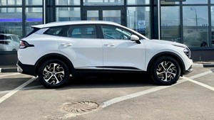Hyundai Sportage V 2.0 AT 150 ch 4x4 essence, sièges en cuir chauffants, conduite à gauche/droite, modèle 2024-2026 - Product Image 3