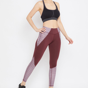 Leggings de yoga taille haute, longueur intégrale, imprimé patchwork, spandex polyester, extensible dans quatre sens, coutures contrastées, pantalon pour femmes - Product Image 4