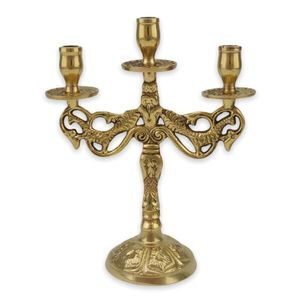 Candélabre en métal argenté avec gouttes de cristal pour une décoration vintage et une ambiance intérieure de luxe - Product Image 2