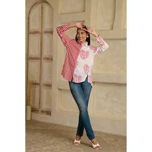 Chemise en tissu popeline rouge à motifs de cœurs moitié-à-moitié - Product Image 1