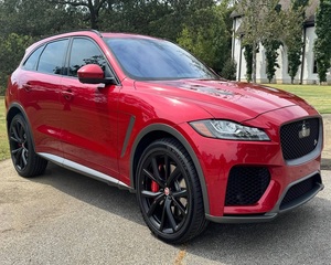 รถ Jaguar F-Pace SVR ปี 2020 สภาพดีเยี่ยม เครื่องยนต์ V8 ซูเปอร์ชาร์จ 550 แรงม้า ระบบขับเคลื่อนสี่ล้อ (AWD) - พร้อมส่งมอบ - Product Image 1