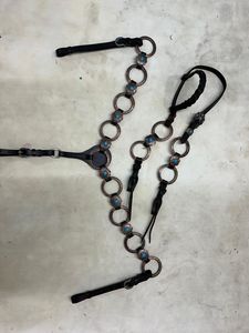 Ensemble de sellerie en cuir occidental pour chevaux, pour le barrel racing, le roping et l'équitation en randonnée, disponible au prix d'usine - Product Image 5