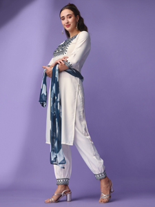 Conjunto de rayón de pantalón Kurti para mujer con diseño de Bandhej estampado Dupatta, cuello redondo para niñas y mujeres, conjunto de Kurta por tarifa mayorista - Product Image 2