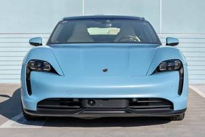 PORSCHE TAYCAN 4S 2020 EXTRÊMEMENT PROPRE, 562 CV, DUAL-MOTOR, AWD, PERFORMANCE BATTERY PLUS, PRÊT À LIVRER - Product Image 2