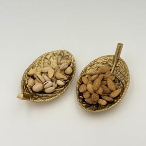 Nuevo Juego de 2 Tazones para Frutos Secos con Diseño de Hojas Arrugadas en Aleación Dorada PVD con Bandeja para Hogar, Hotel, Apartamento, Restaurante, Bodas y Fiestas - Product Image 4