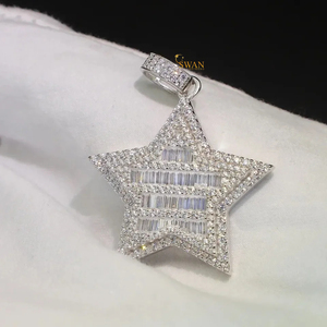 Colgante de Estrella de Plata de Ley 925 unisex con baguette cultivada en laboratorio y diamantes redondos de corte brillante para ocasiones de fiesta - Product Image 4
