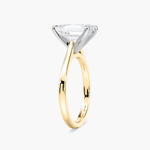 Anillo de Diamante Cultivado en Laboratorio con Corte Esmeralda de 2.00ct, Oro Sólido de 14K, Diseño Solitario Elegante - Product Image 4