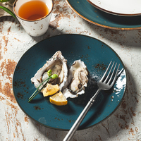 YAYU recommande des plats de service au restaurant de l'hôtel, assiette à brunch en porcelaine blanche rustique, ensembles de vaisselle, assiettes à dîner personnalisées en céramique