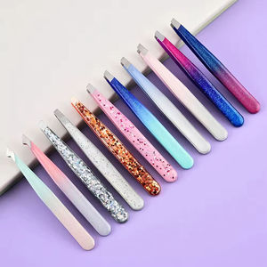 Pinza de Cejas Profesional Personalizada de Acero Inoxidable con Punta, Ultra Agarre, Alta Calidad, Ligera y Ecológica - Product Image 3