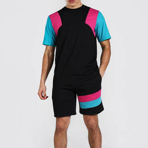 Conjunto de Camiseta y Pantalones Cortos para Hombre, Transpirable, Elástico, Ligero y Cómodo para Entrenamiento en el Gimnasio, Actividades al Aire Libre y Viajes - Product Image 1