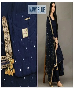 Luxueux vêtement quotidien Yukata en coton et soie avec travail Dori élégant et détails de perles pour vêtements de fête pour femmes - Product Image 4