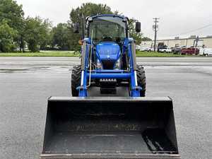Tractor Agrícola Automático 4x4 de 75HP con Cabina con Aire Acondicionado y Bomba de Motor, Diseñado para una Agricultura Eficiente, Disponible en Stock, Venta al Por Mayor, Entrega Rápida - Product Image 6