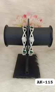 Les superbes bracelets AD pour la danse et la scène sont disponibles en vrac. - Product Image 3