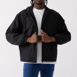 Blouson bomber noir à capuche pour homme, coupe-vent, fermeture éclair, décontracté, pour l'automne, coupe classique, extérieur en polyester, couleur unie - Product Image 5
