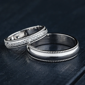 Anillos de Compromiso de Diamantes Redondos Únicos para Parejas y Alianzas a Juego para Regalos - Product Image 2