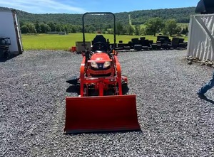 Tractor de Jardín Usado Kubota LA340 4WD, Mini Cortacésped con Motor, Bomba y Sistema IoT 2WD para Agricultura - Product Image 6