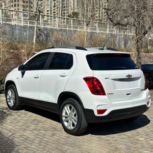 สภาพสมบูรณ์แบบสำหรับรถเชฟโรเลต แทร็กซ์ 330T LS 2WD LHD ปี 2018 รถ SUV ขนาดกะทัดรัด เครื่องยนต์เบนซิน 1.4 ลิตร เทอร์โบ เกียร์อัตโนมัติ 6 สปีด L - Product Image 5