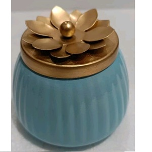 Recipiente de Metal de Cobre de Alta Calidad con Tapa de Flores de Diseño, Perfecto para Mantener Frutos Secos, Aperitivos y Frutas Secas Frescos y Organizados - Product Image 6