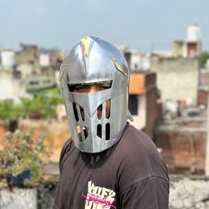 Casco de caballero medieval hecho a mano con visera de Aegis Prime con detalles dorados para cosplay y coleccionistas - Product Image 5