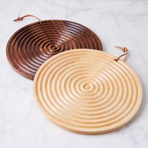 Elegante posavasos de madera con acabado rústico hecho a mano, perfecto para mesa de comedor, sala de estar y decoración moderna del hogar - Product Image 6