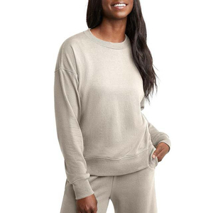 Sweats à capuche et sweatshirts en coton grande taille pour femmes Matériau personnalisé de haute qualité Service OEM Design Sweatshirts à col rond d'hiver - Product Image 1