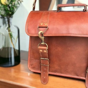 Sac de messager en cuir véritable unisexe fait à la main porte-documents de style vintage avec logo personnalisé pour ordinateur portable voyage Duffles personnalisé - Product Image 2