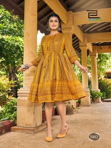 Áo Desgin Mới Áo Dáng Dài Phong Cách Tinh Tế Với Thắt Lưng Trung Tâm Kurti - Product Image 6