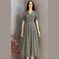 Robe Chic pour Femme en Soie, Manches Courtes Unies, Col Polo, Taille Naturelle, Lavable, Idéale pour les Sorties Estivales, Alliant Style et Confort