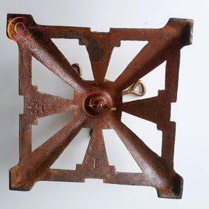 Soporte de árbol de Navidad de metal para exteriores e interiores de diseño tradicional, adorno circular redondeado para árbol de Navidad del proveedor - Product Image 4