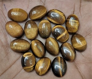 พลอยตาเสือตามีธรรมชาติขัดเงาเรียบรูปทรงตาเสือพลอยตาเสือขายส่งราคา20X15มม. - Product Image 3