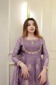 Collection de costumes de créateurs lourds Pure Georgette Heavy Sequence Embroidery Work Gown & Sequence Embroidery Work On Border Dupatta - Product Image 6