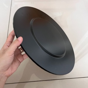 Assiette de présentation élégante en or rose pour décor de table de mariage et repas raffiné, parfaite pour les fêtes, les événements et les occasions festives - Product Image 5