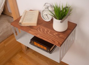 Mesita de noche flotante de caoba moderna con almacenamiento y soporte de metal blanco Muebles de dormitorio hechos a mano para el hogar - Product Image 5