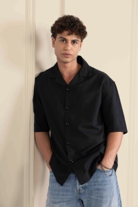 Camisa de hombre de gran tamaño de media manga de algodón 100% de alta calidad, transpirable, sostenible con patrón de estampado teñido de hilo, hombro caído - Product Image 2