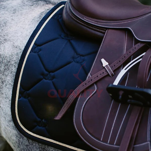 Tapis de selle anglais respirant matelassé avec doublure douce durable et favorable pour l'équitation quotidienne et la performance équestre - Product Image 2