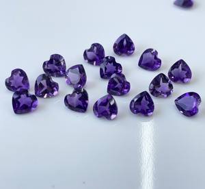 Amatista natural 10mm Corte de corazón Facetado-Corte de corazón de amatista púrpura suelto Calidad superior - Product Image 2