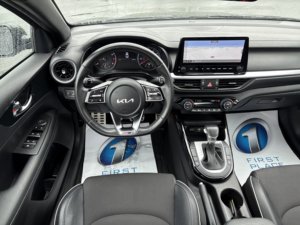 Voitures d'occasion 2023 K * ia Forte GT-Line VÉHICULE DE VOITURE - Product Image 4