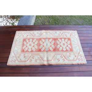 Vintage Small Rug 2.6x4.4 ft, Turkish <b>Red</b> Solid <b>Wool</b> Rug - Product Image 3
