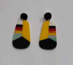 Los últimos pendientes redondos hechos a mano de La India para mujer, tamaño personalizable para fiestas y Bodas de United Trade World - Product Image 1