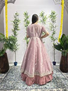 Ensemble Trio de Haute Qualité en Soie Rose Joya : Lehenga, Blouse Brodé(e) en Maslin et Veste Entièrement Cousue pour les Meilleures Fêtes et Mariages - Product Image 5