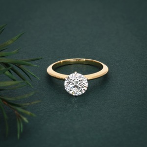 Bague de fiançailles solitaire en or jaune 14 carats avec 1.52 carats EF VVS bijoux en diamant de laboratoire super blanc - Product Image 1