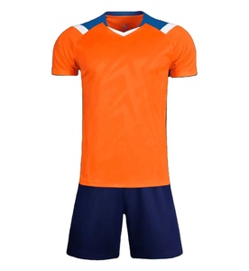 Fournisseur direct d'usine, uniformes de football pour hommes adultes, confortables, de haute qualité, séchage rapide, multicolores, respirants, design personnalisé - Product Image 2