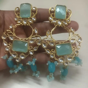 Belle pierre bleu Aqua de qualité supérieure ethnique plaqué or multicolore perle grappe goutte boucle d'oreille inspiré bijoux de mode - Product Image 1