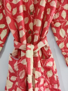 Magnifique veste longue pour femme en coton bohème matelassé à fleurs réversible, écologique, d'hiver, finition brute, respirante, boutonnée - Product Image 3