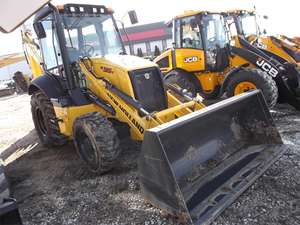 Puissante chargeuse-pelleteuse New Holland B95C à vendre, idéale pour la construction et les travaux lourds - Product Image 2